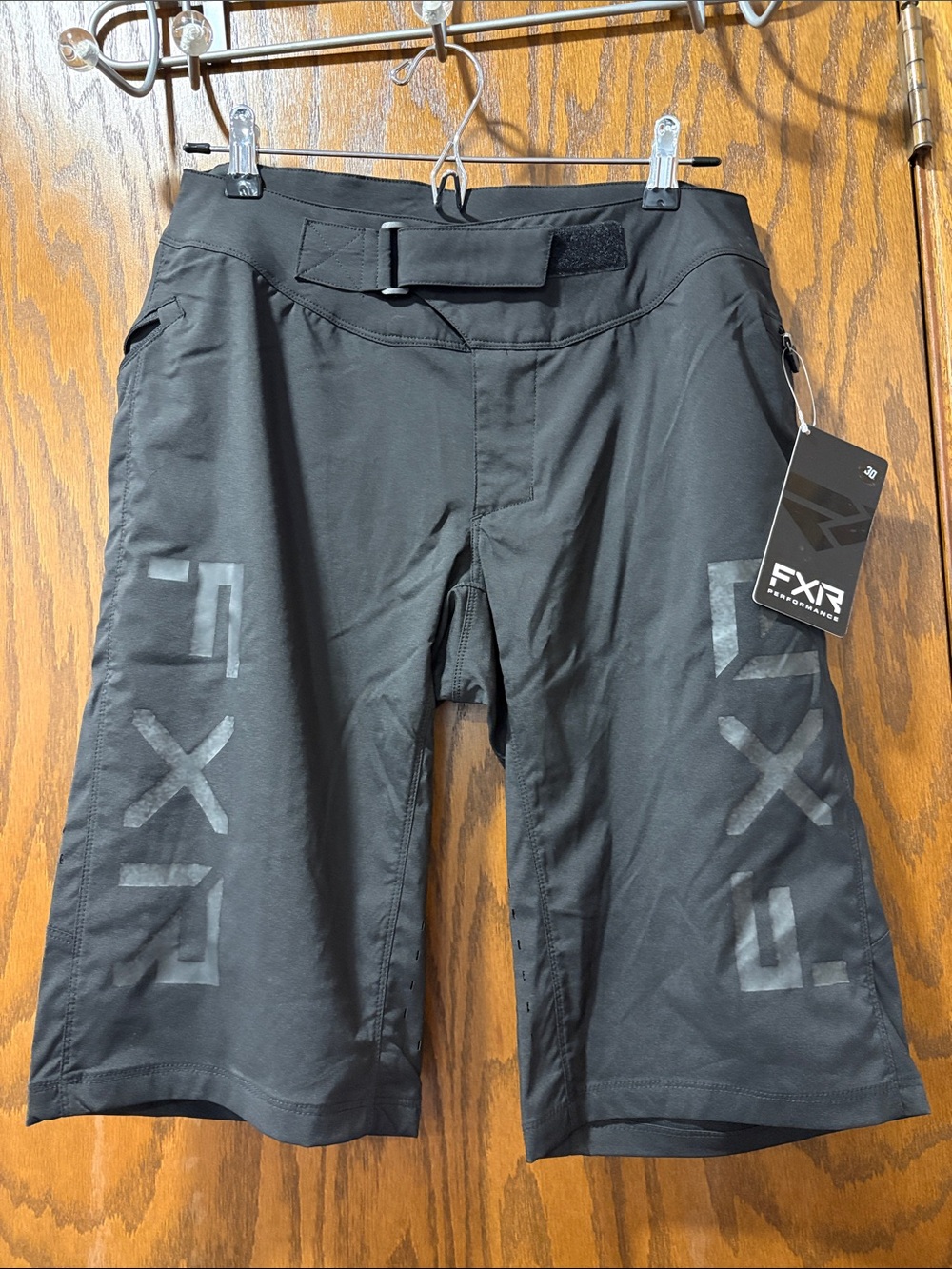 FXR Performance Black Men's Revo Motocross Riding/MTB Shorts Size 30